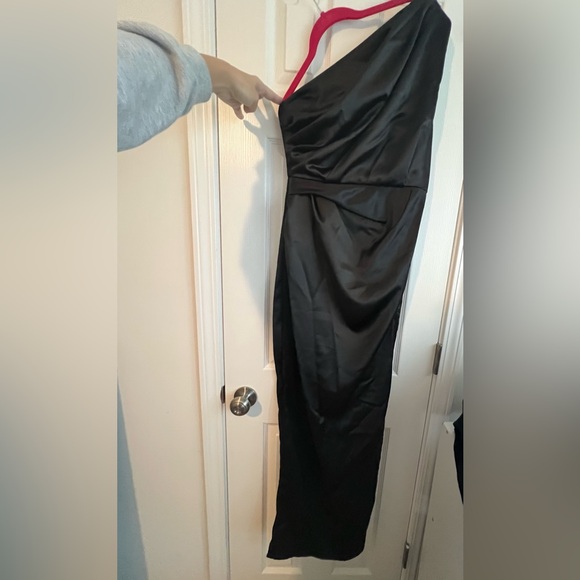 Petal & Pup Nadia Dress - Picture 2 of 3